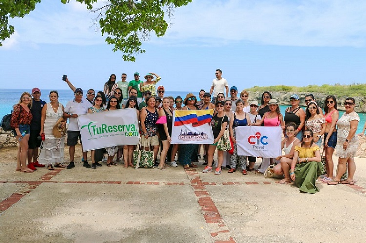 50 travel agents visiting Curaçao from Bogotá, Medellin, and Cali
