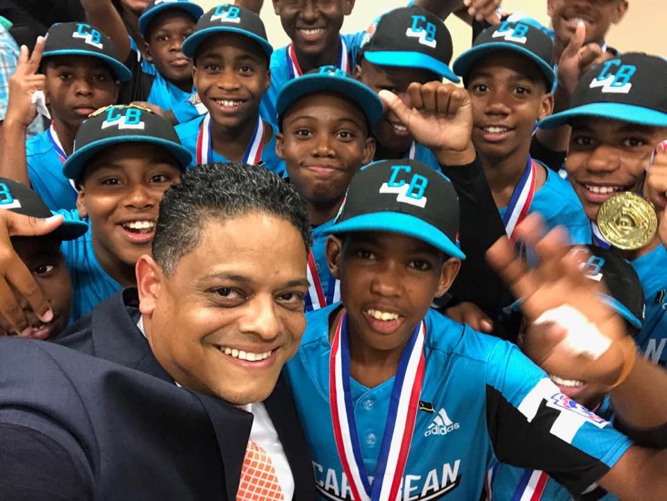 Government honors little league team