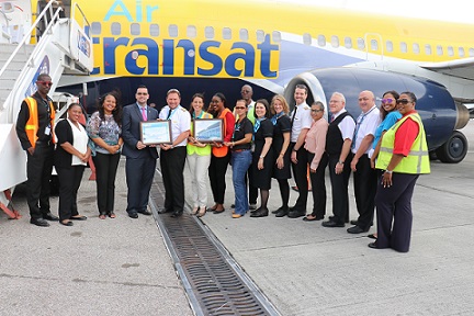 St. Maarten: Air Transat returns with 144 passengers ‘Resumes seasonal direct service to Canada’