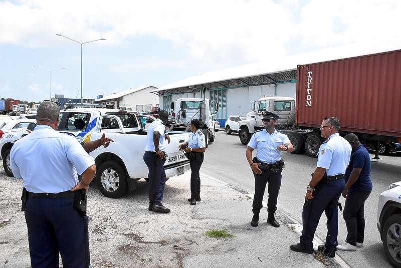 'Corruption and failing port supervision in Curaçao make Curaçao an ideal base for drug trafficking'