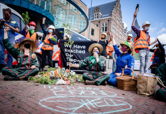 30% of Shell shareholders rebel, calling for faster action on climate change