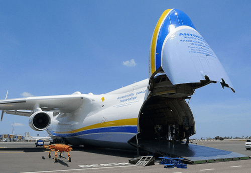 One of the largest aircraft in the world lands on Hato