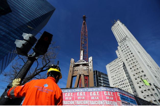 Argentina March economic activity down 6.8%