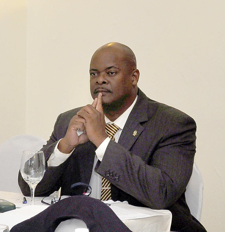 Konket: 'Civil servants on strike without permission will see that in their salaries'