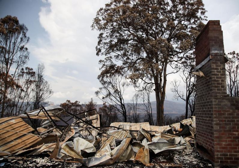 Australian bushfires hit coal output, hazardous conditions to return