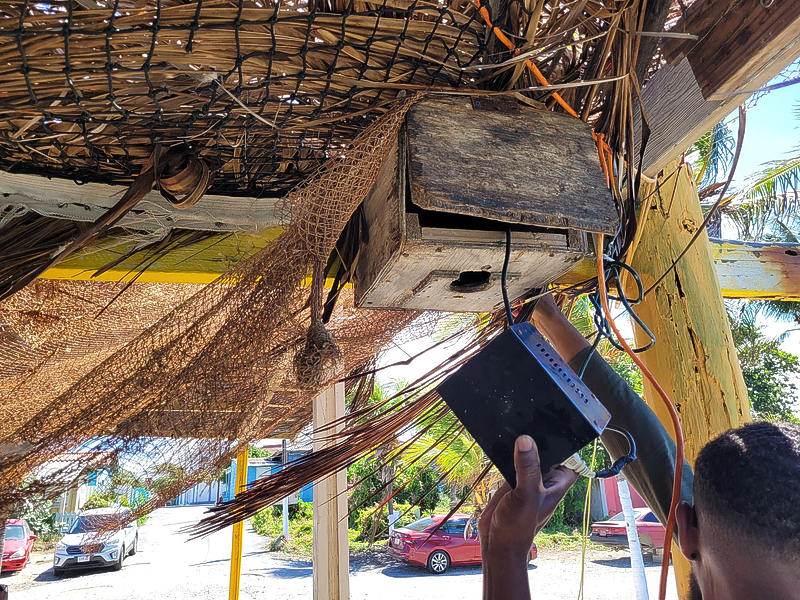 Dutch ex-police officer runs illegal diving school at Boka Simon