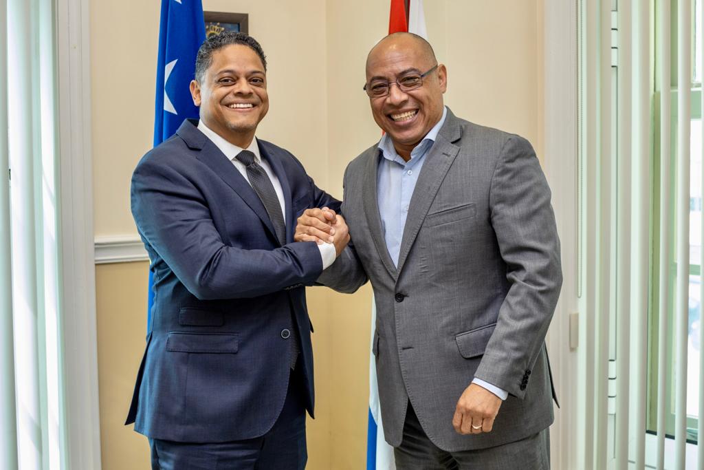 Bonaire Commissioner visits Prime Minister Rhuggenaath