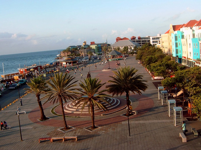 Protest at Brionplein Calls for Solidarity with Palestine