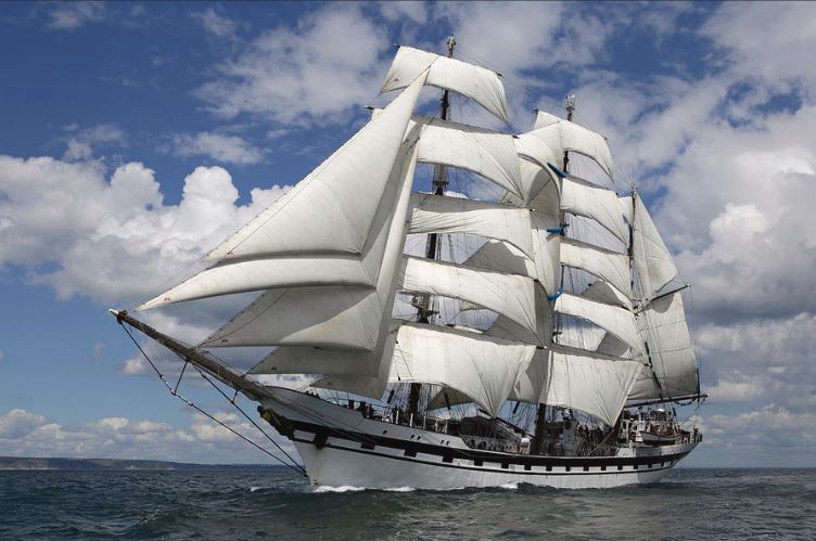 Training ship Simon Bolivar denied entry to Curaçao today