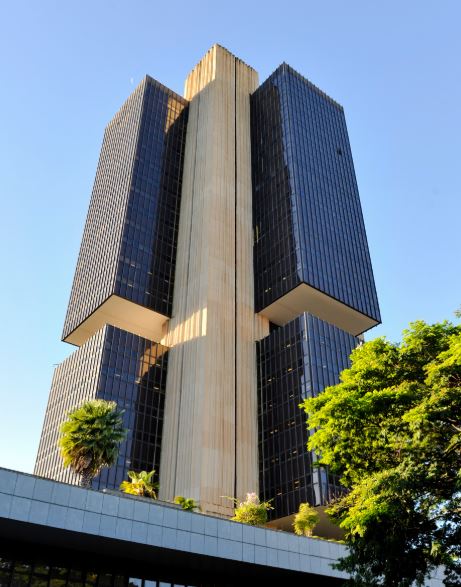 Brazil's consumer inflation above central bank target on meat prices