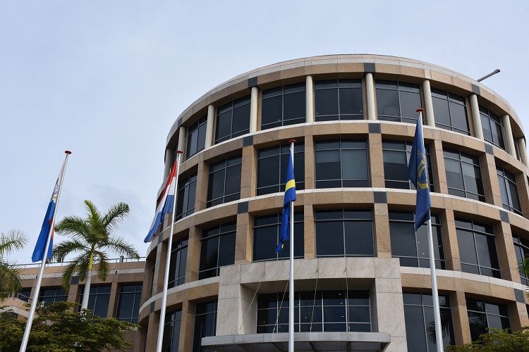 Central Bank Calls for Targeted Support as Inflation Deepens Inequality in Curaçao