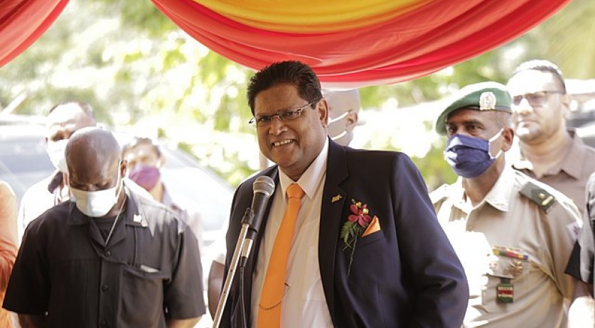 Surinamese President to strengthen ties with Aruba and Curaçao during official visit