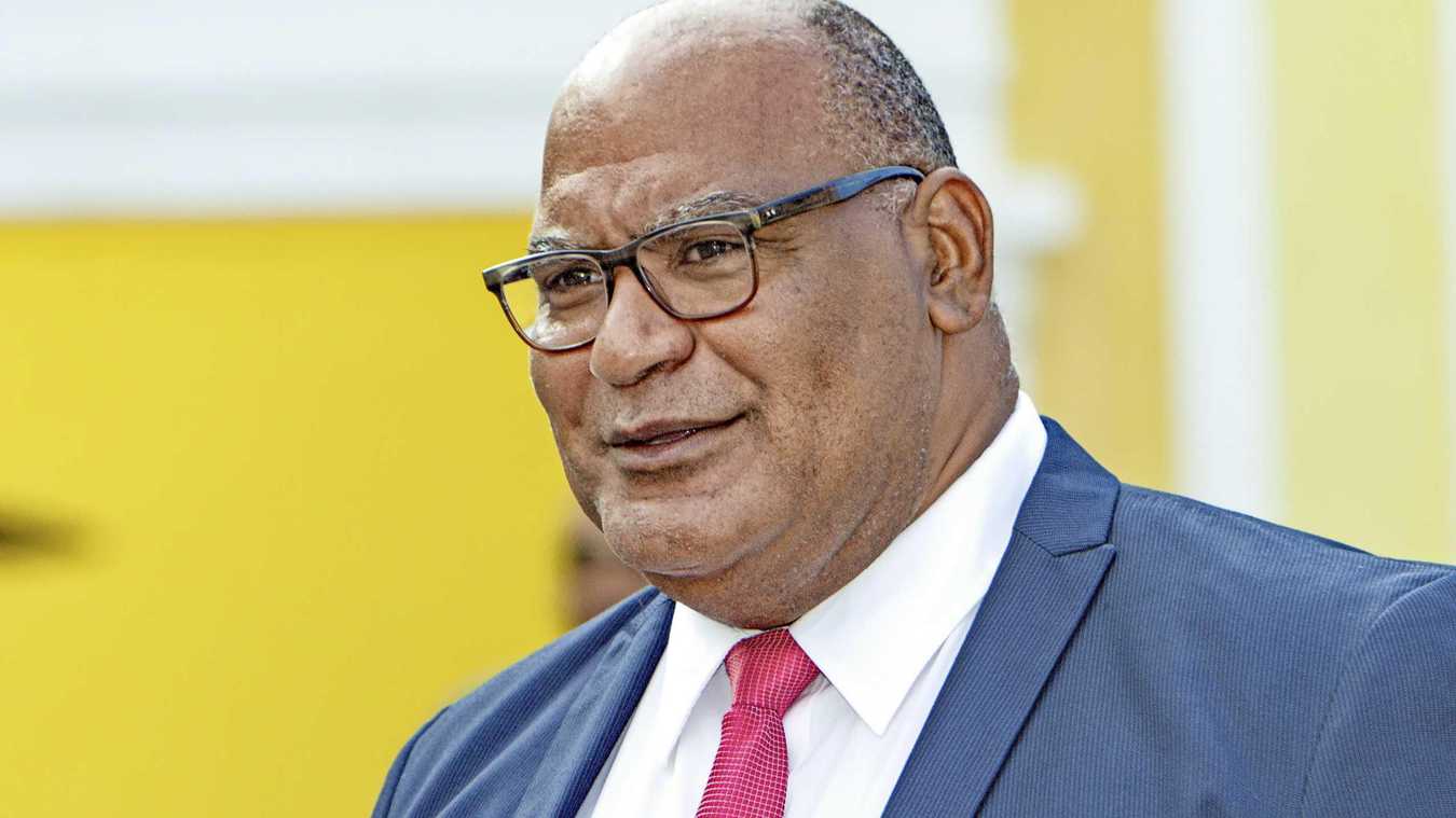 Space for 2 extra telecommunication companies