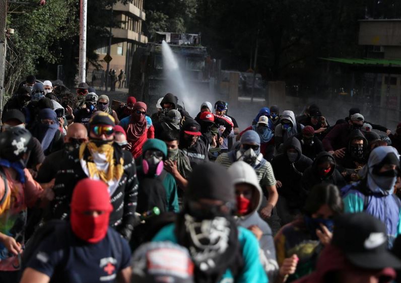 Chile deputy trade minister seeks to reassure investors over unrest