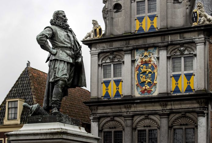 Dutch police break up rowdy rallies at colonial-era statue
