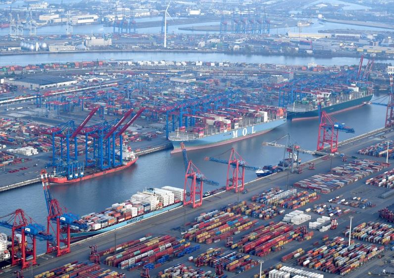 'Resilient' Germany heading for fourth quarter growth as business morale rises