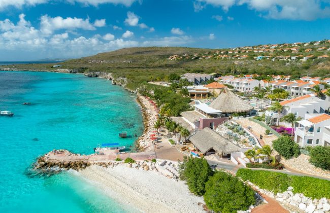 Extreme HOA fee increase at Coral Estate: homeowners rise in protest