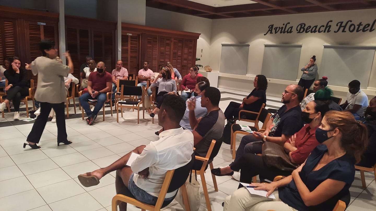 CRA gives coaching leadership workshop