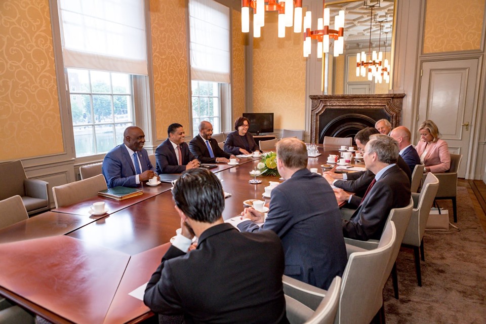 Curaçao not yet forced to cut back