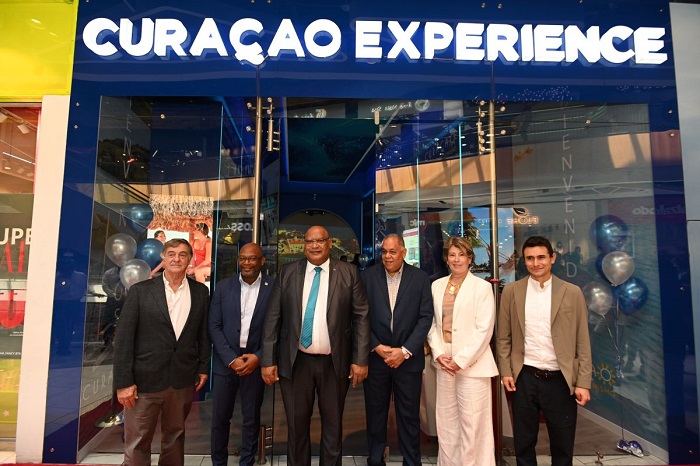 Curaçao unveils new Experience Center in Bogotá