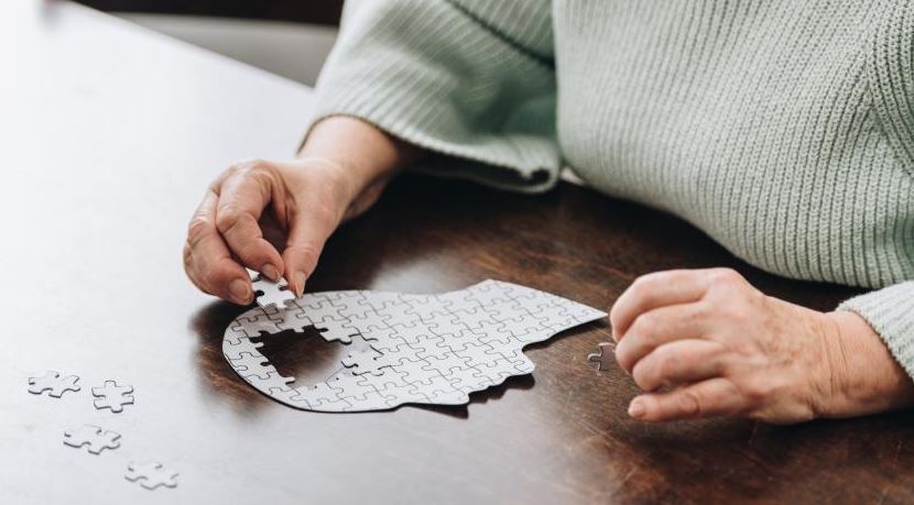 Researchers take another step closer to being able to detect dementia with an eye scan