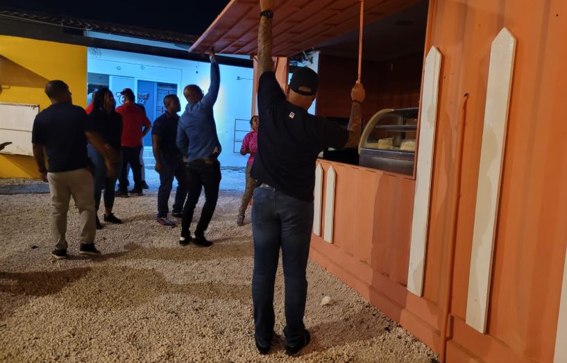 Economic Inspection Shuts Down Six Businesses During Night Operations Across Curaçao