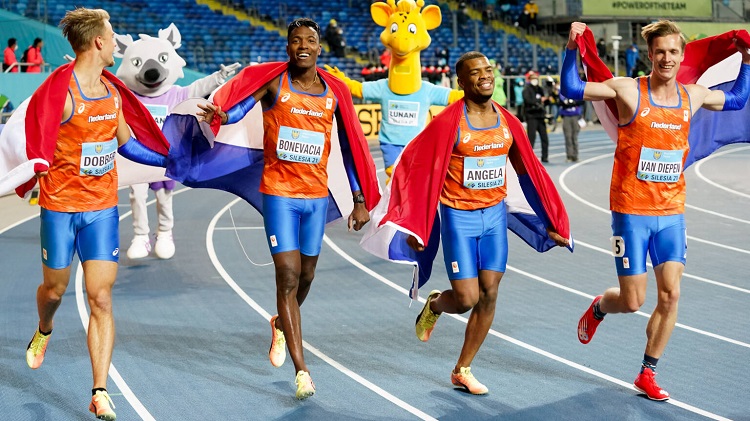 Unique gold estafette men at 4 × 400 at world championship in Poland