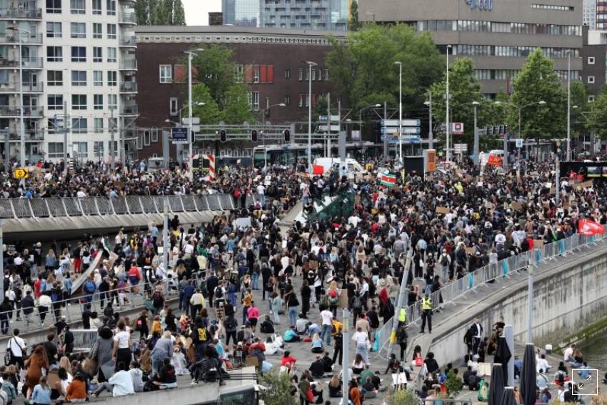 Dutch protesters smash windows after anti-racism protest canceled