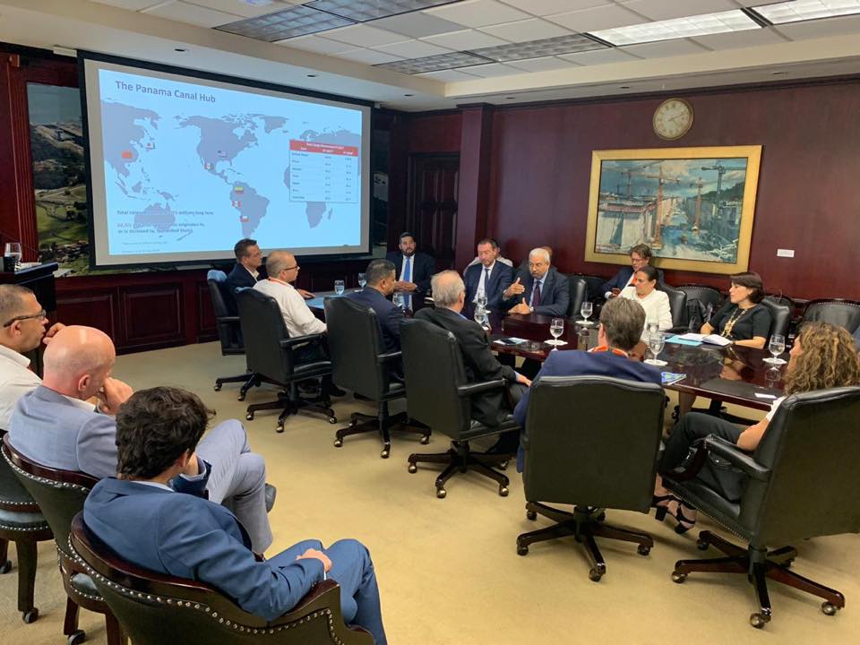 Dutch trade delegation meets with Panama Canal authorities
