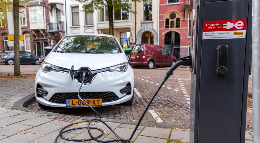 Dutch government scraps plan to lower electric car subsidies; Concerned about waning interest