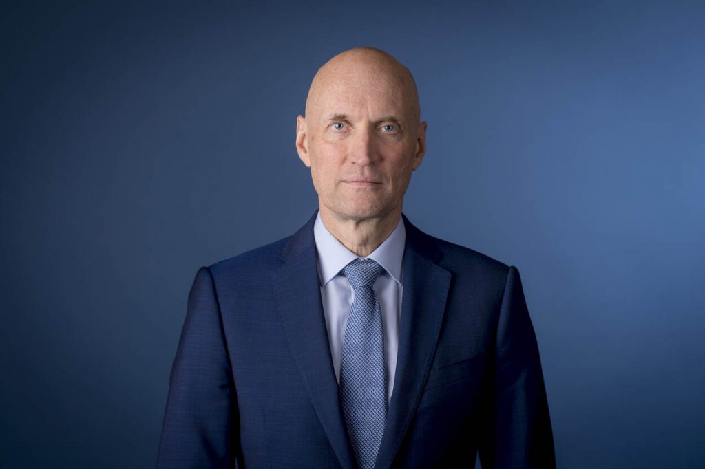 Health Min. needs Senate to return from recess to enact Covid restrictions against China