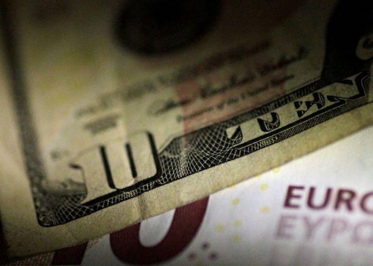 Weak euro good for trade, bad for tourism from Europe