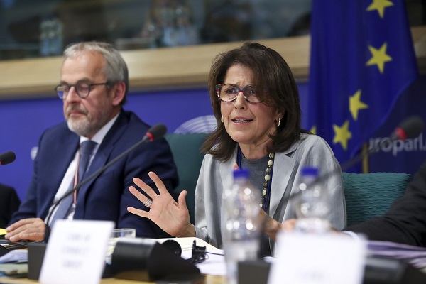 Curaçao narrowly escapes blacklist of tax havens