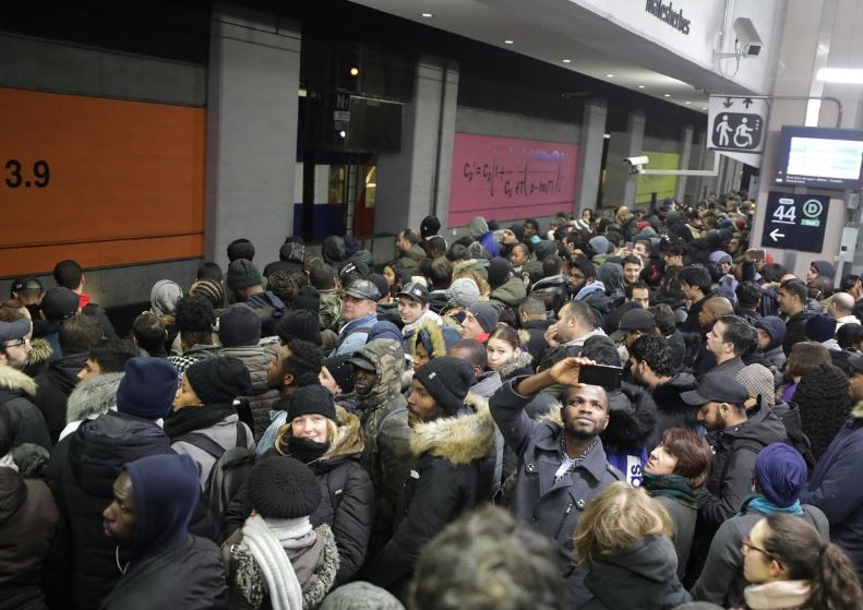 Factbox: Where is France's public sector strike being felt the hardest?