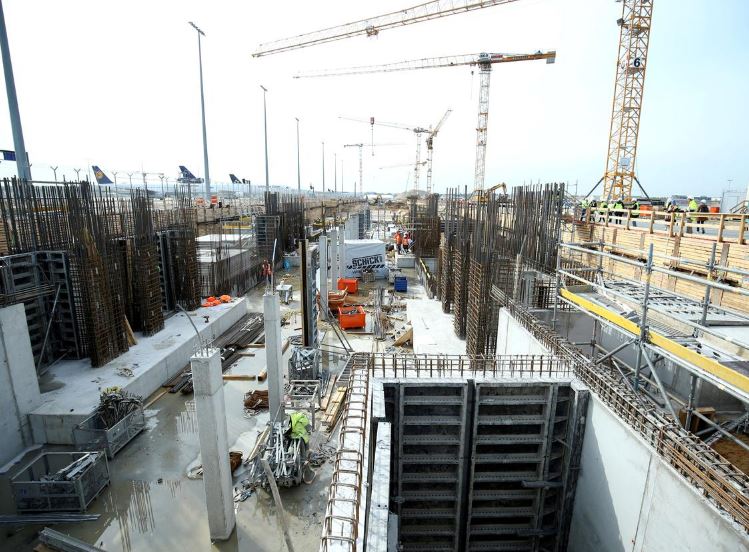 Jump in German industrial output tempered by export dip