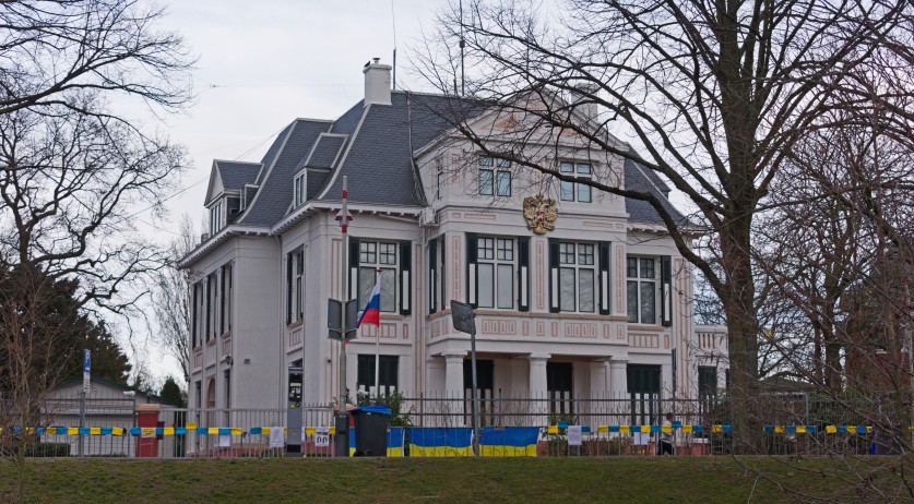 Netherlands wants to ban free travel of Russian diplomats over espionage concerns