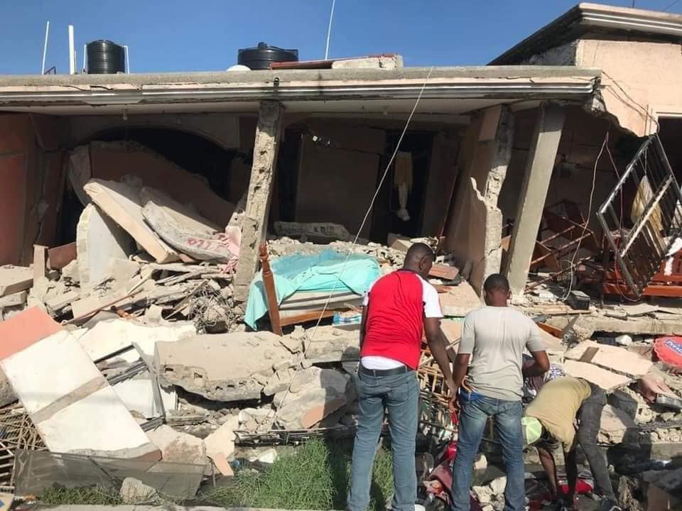 PAHO deploys experts to support Haiti during earthquake aftermath
