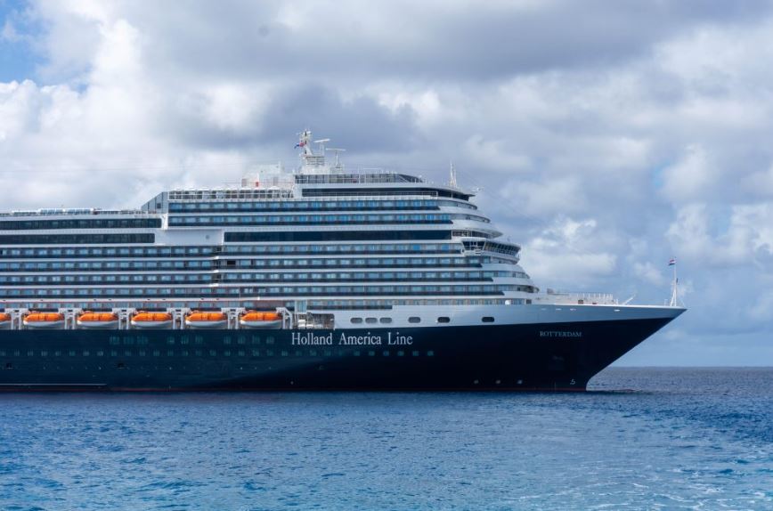 Curaçao Maritime Authority Registers Two Prestigious Cruise Ships in the Curaçao Ship Registry