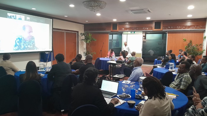 Social dialogue as key to progress in Dutch-speaking Caribbean