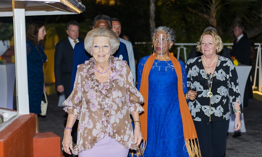 Beatrix concludes working visit to Curaçao