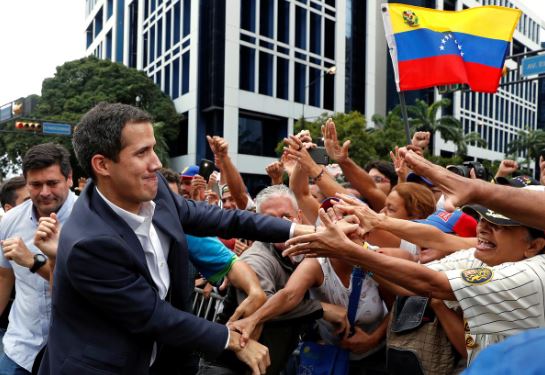 U.S. weighs oil sanctions on Venezuela as it steps up pressure