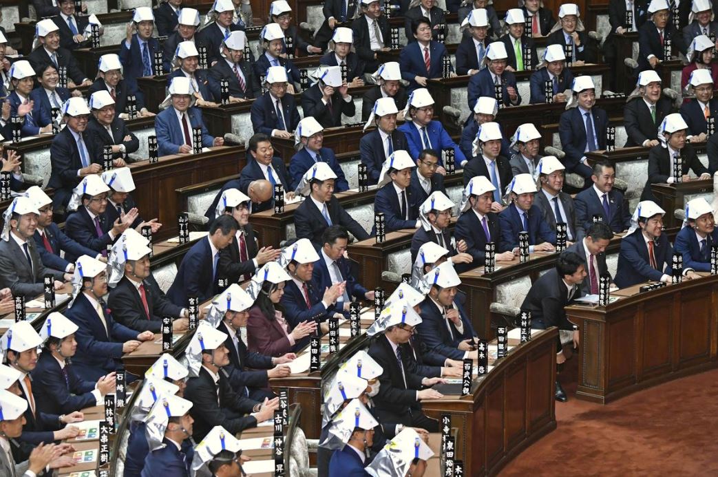 Japan MPs' disaster helmet drill sparks Twitter debate