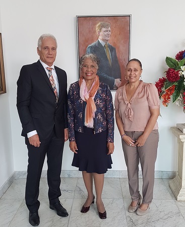 Governor receives visit from KLM representatives (press release)