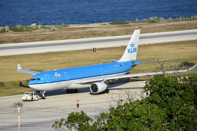 KLM plans to resume flights to the Caribbean in early June
