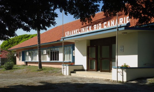 Maternity clinic needs two million guilders for renovation