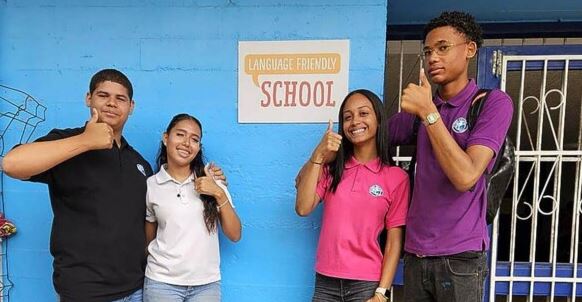 Marnix College and Albert Schweitzerschool pioneering as the first 'language friendly schools' in Curaçao