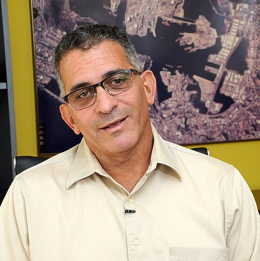 RdK demands 100 million dollars from Isla