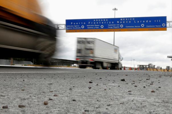 U.S. pushes Mexico for more in talks over tariffs and border