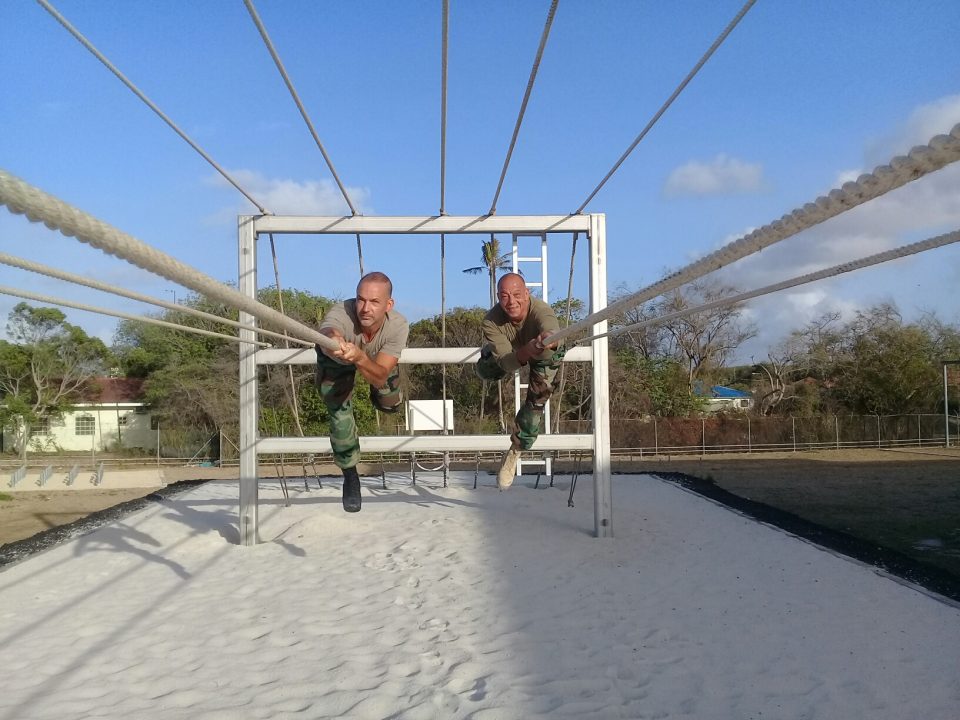 Dutch marines train on Curaçao