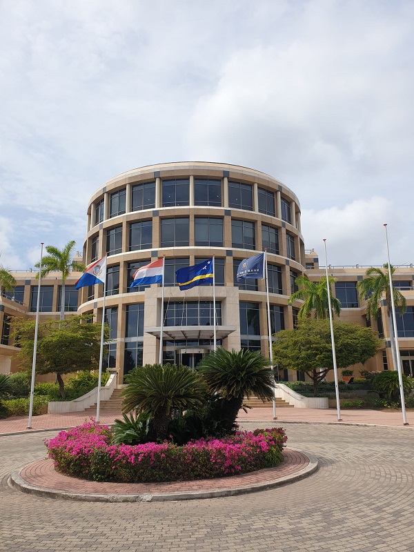 Financial Inclusion Improves in Curaçao, but 12 Percent Remain Outside the Banking System
